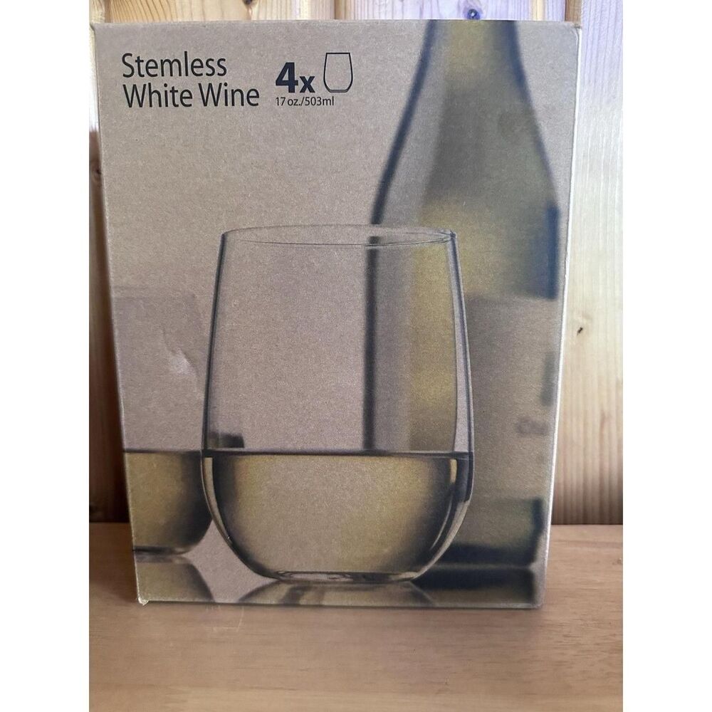 Unbranded White Dinnerware